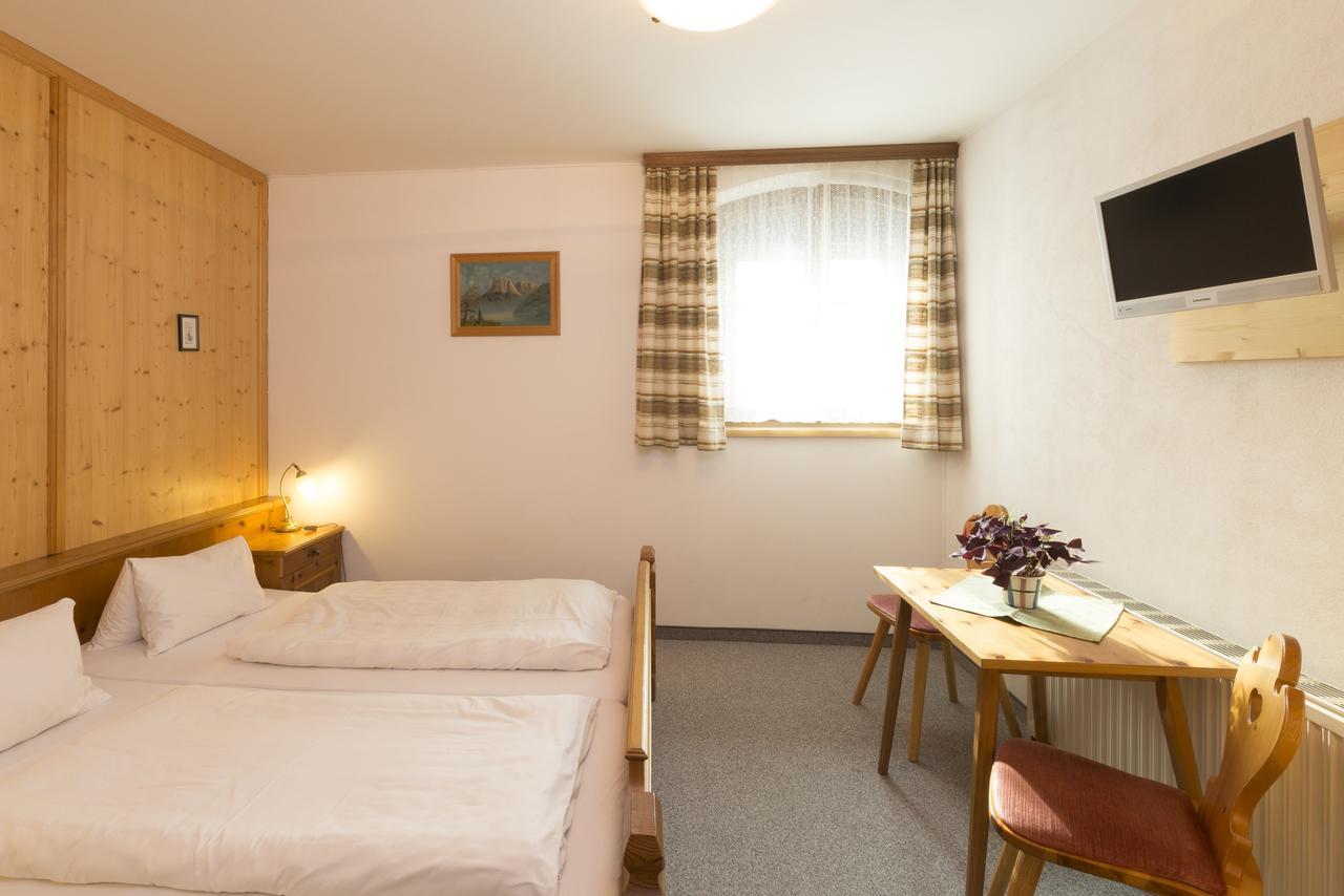 Hotel Pension Rega Saint Wolfgang Esterno foto